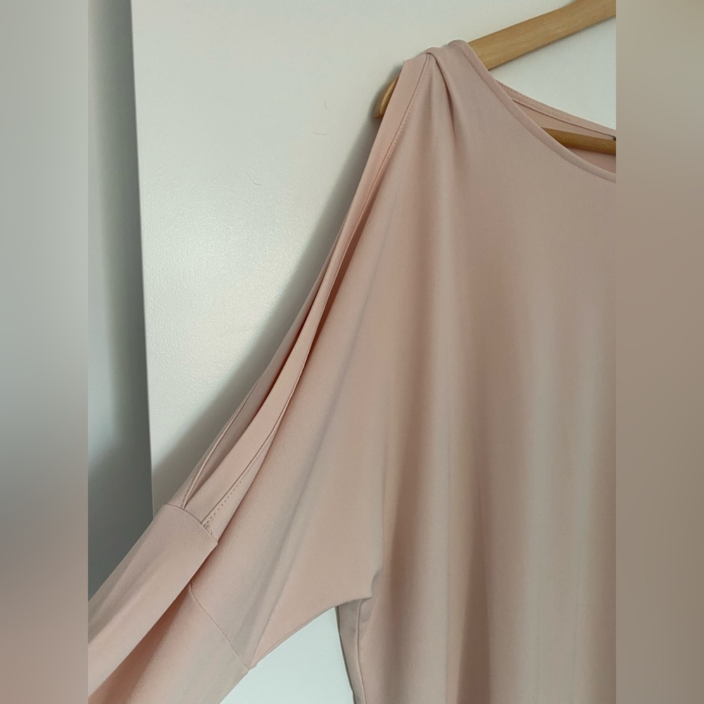 DKNY cold shoulder top - Picture 2 of 5